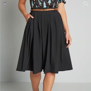 NWT ModCloth black pleated skirt